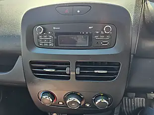 Used 2013 Renault Clio Expression + Grey - Interior and Exterior details 9
