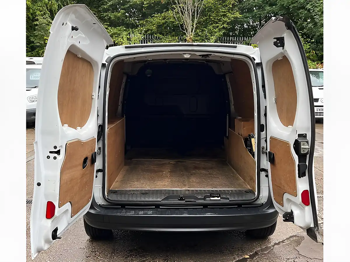Used 2013 Renault Kangoo Phase 2 Panel Van L3 H1 White - Interior and Exterior details 10