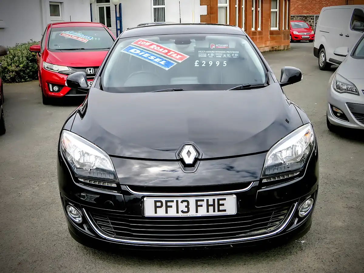 Used 2013 Renault Megane Dynamique Tom Tom Black - Interior and Exterior details 10