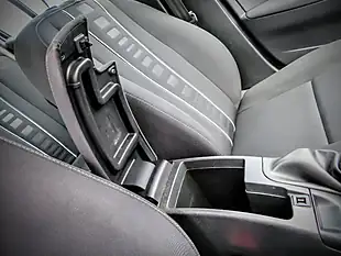 Used 2013 Renault Megane Dynamique Tom Tom Black - Interior and Exterior details 15
