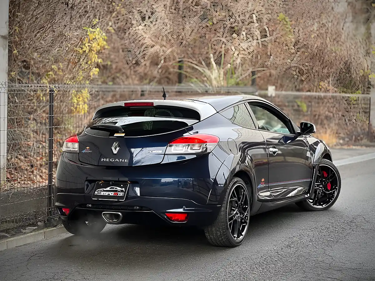 Used 2013 Renault Megane RB8 Red Bull Edition Twilight Blue - Interior and Exterior details 13