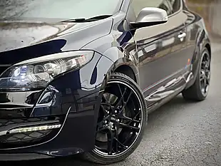 Used 2013 Renault Megane RB8 Red Bull Edition Twilight Blue - Interior and Exterior details 16