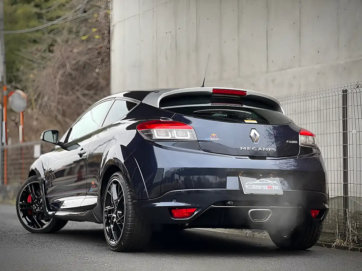 Used 2013 Renault Megane RB8 Red Bull Edition Twilight Blue - Interior and Exterior details 8