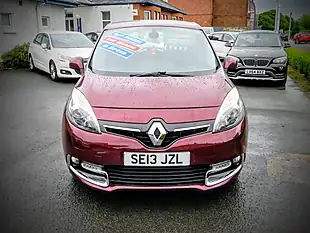 Used 2013 Renault Scenic Dynamique Tom Tom Energy Metallic Burgundy - Interior and Exterior details 10