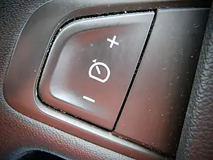 Used 2013 Renault Scenic Dynamique Tom Tom Energy Metallic Burgundy - Interior and Exterior details 15