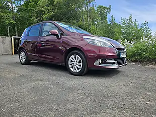 Used 2013 Renault Scenic Dynamique Tomtom Red - Interior and Exterior details 2