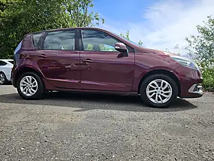 Used 2013 Renault Scenic Dynamique Tomtom Red - Interior and Exterior details 3