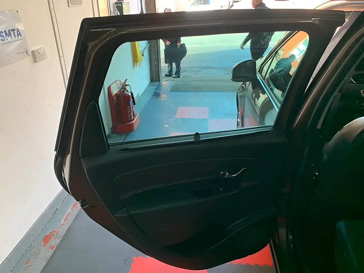 Used 2013 Renault Scenic Energy Dynamique Tomtom Bronze - Interior and Exterior details 17