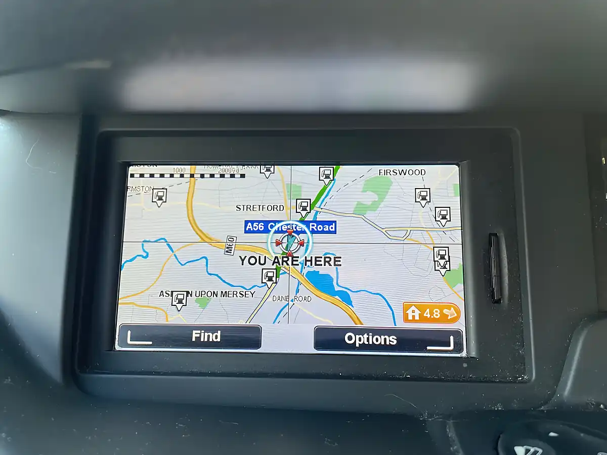 Used 2013 Renault Scenic Xmod Dynamique Tomtom Energy Red - Interior and Exterior details 19