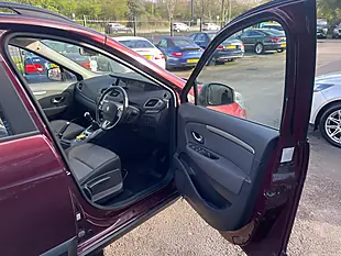 Used 2013 Renault Scenic Xmod Dynamique Tomtom Energy Red - Interior and Exterior details 9