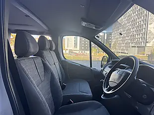 Used 2013 Renault Trafic SL27 White - Interior and Exterior details 11