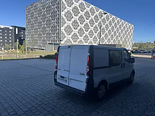Used 2013 Renault Trafic SL27 White - Interior and Exterior details 4