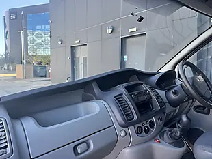 Used 2013 Renault Trafic SL27 White - Interior and Exterior details 11