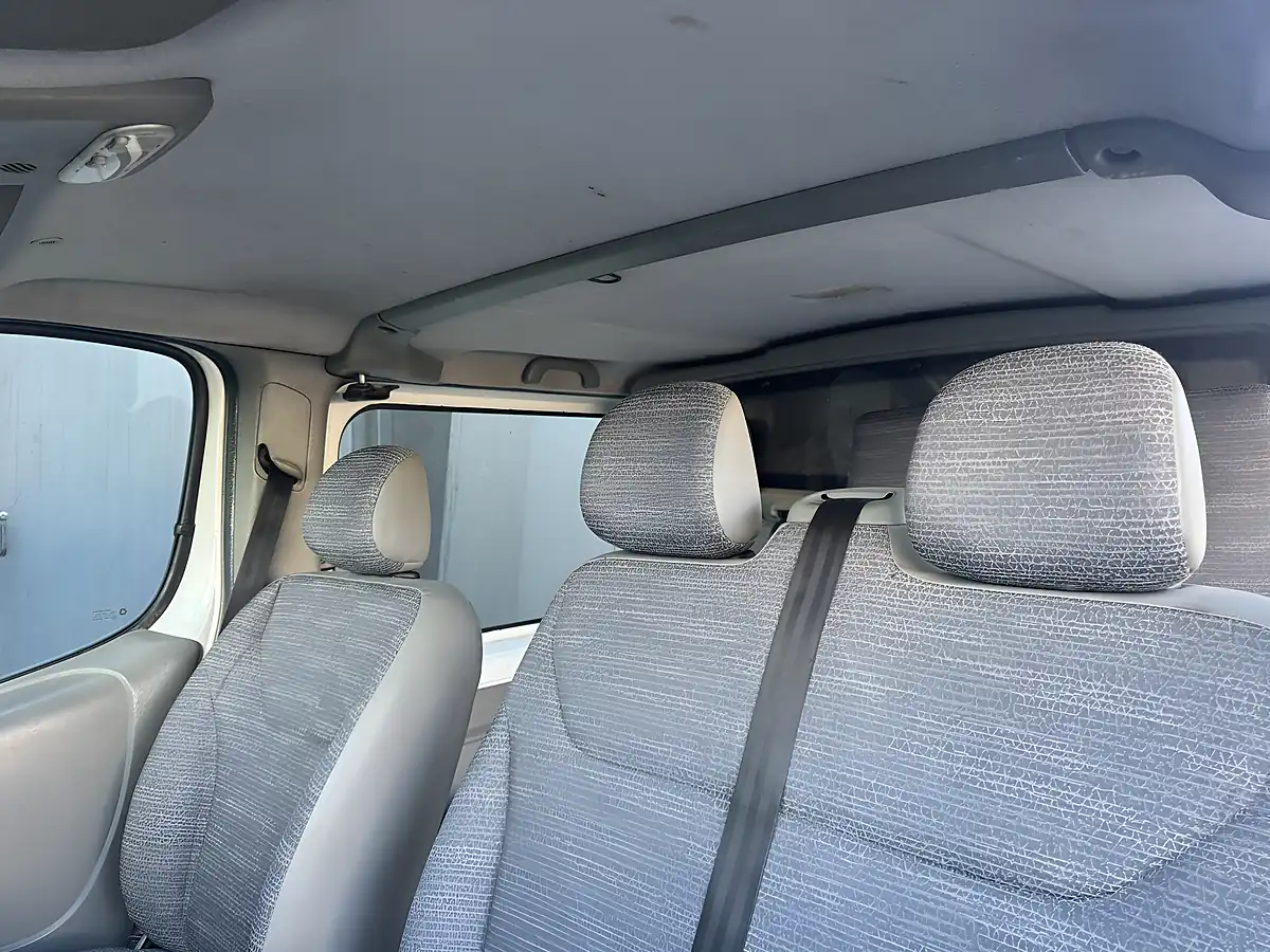 Used 2013 Renault Trafic SL27 White - Interior and Exterior details 12