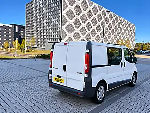Used 2013 Renault Trafic SL27 White - Interior and Exterior details 6