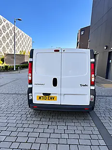 Used 2013 Renault Trafic SL27 White - Interior and Exterior details 7