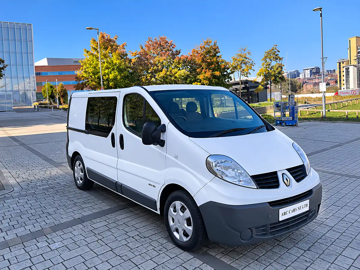 Used 2013 Renault Trafic SL27 White - Interior and Exterior details 10