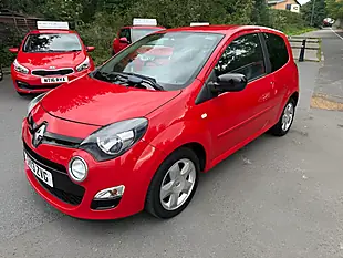 Used 2013 Renault Twingo Dynamique Red - Interior and Exterior details 3