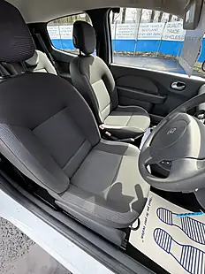 Used 2013 Renault Twingo Dynamique White - Interior and Exterior details 17