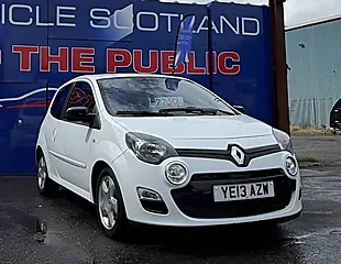 Used 2013 Renault Twingo Dynamique White - Interior and Exterior details 5