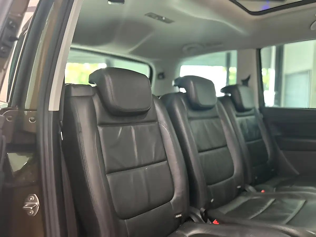 Used 2013 SEAT Alhambra Se Lux Brown - Interior and Exterior details 13