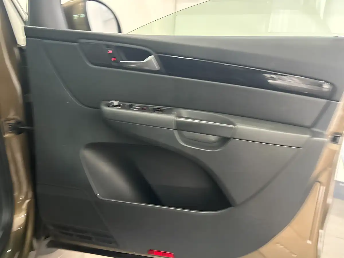 Used 2013 SEAT Alhambra Se Lux Brown - Interior and Exterior details 17