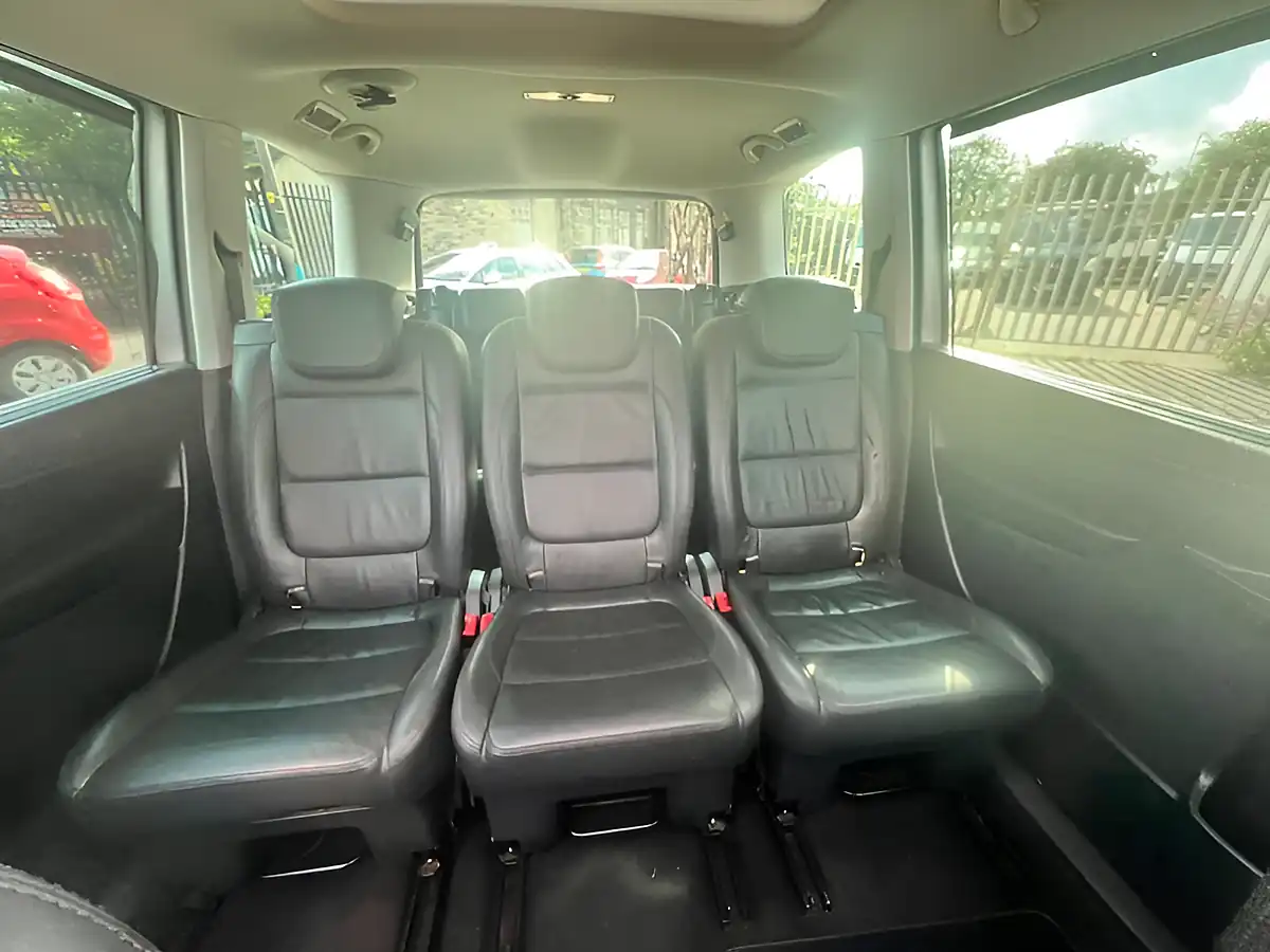 Used 2013 SEAT Alhambra Se Lux Silver - Interior and Exterior details 17