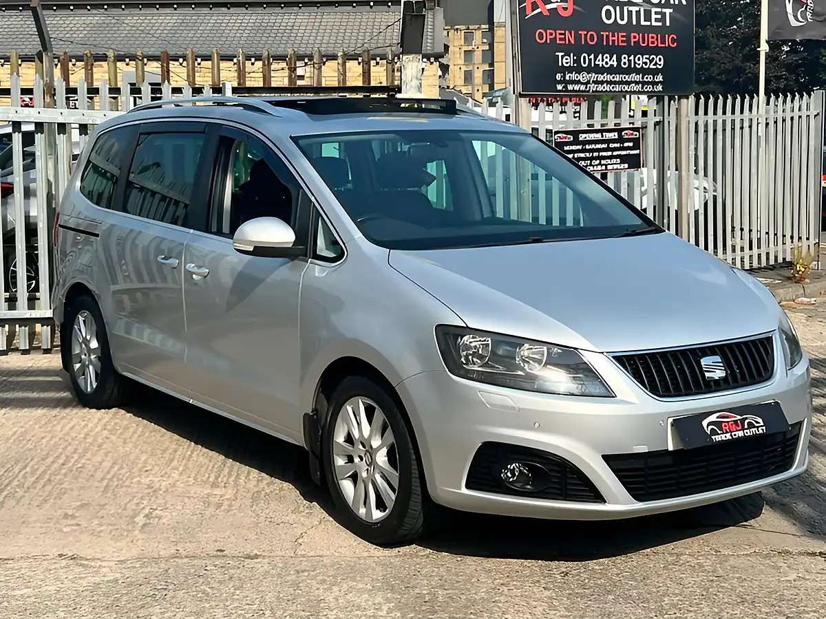 Used 2013 SEAT Alhambra Se Lux Silver - Interior and Exterior details 3