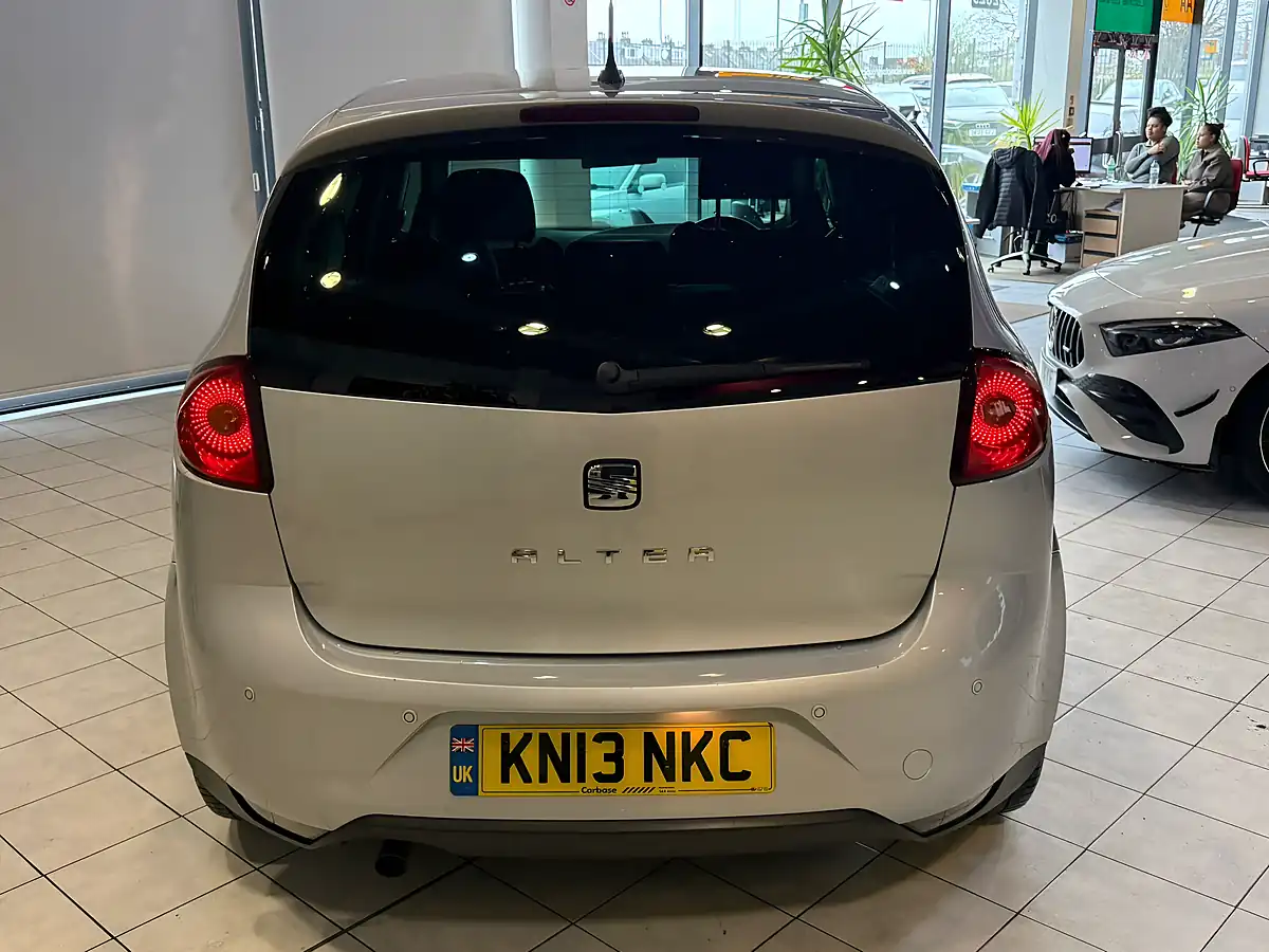 Used 2013 SEAT Altea Se Silver - Interior and Exterior details 7