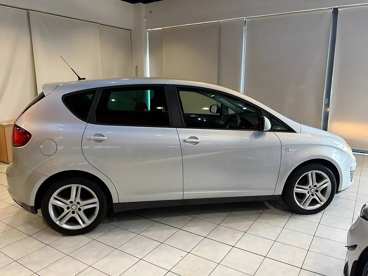 Used 2013 SEAT Altea Se Silver - Interior and Exterior details 9