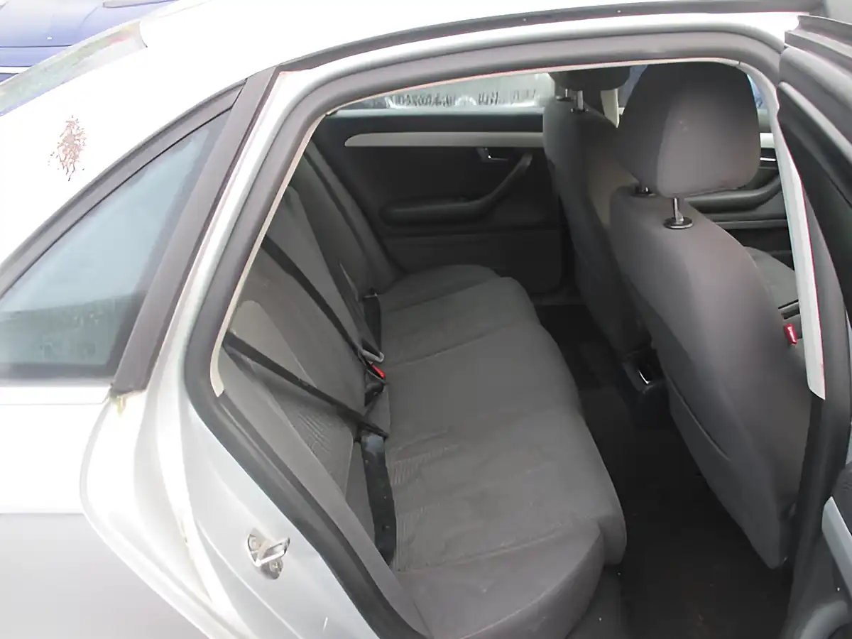 Used 2013 SEAT Exeo Se Ecomotive Silver - Interior and Exterior details 8