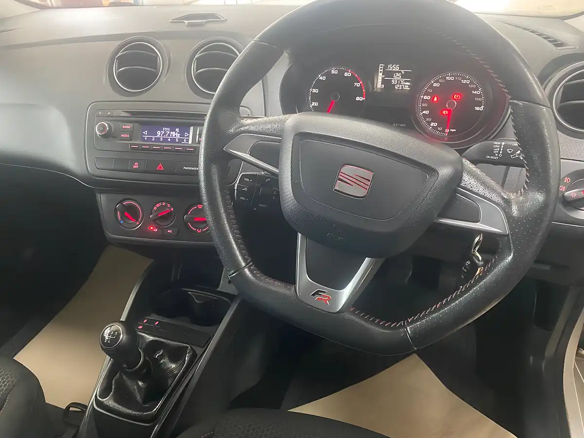 Used 2013 SEAT Ibiza Fr Sport Coupe White - Interior and Exterior details 11