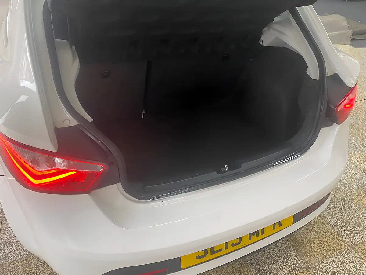 Used 2013 SEAT Ibiza Fr Sport Coupe White - Interior and Exterior details 13