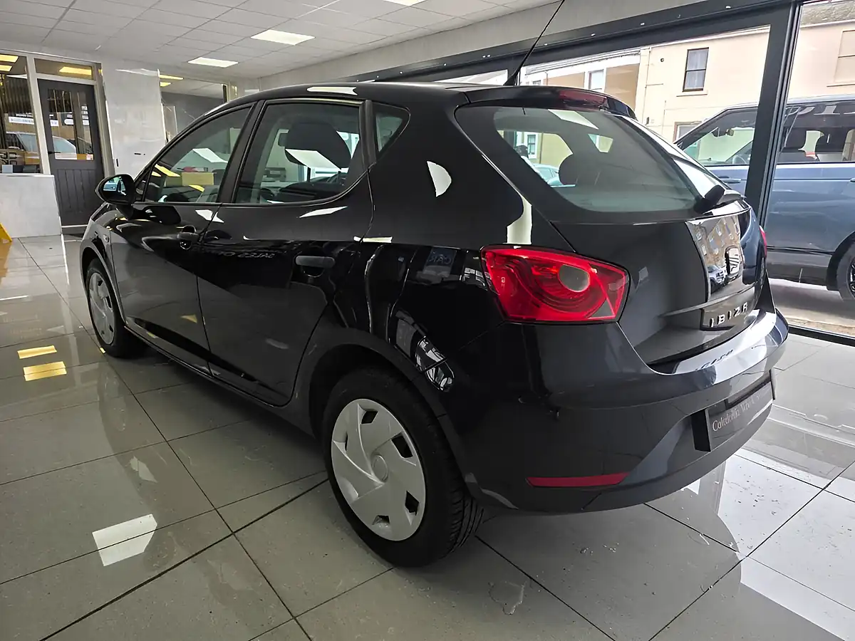 Used 2013 SEAT Ibiza S Black - Interior and Exterior details 3