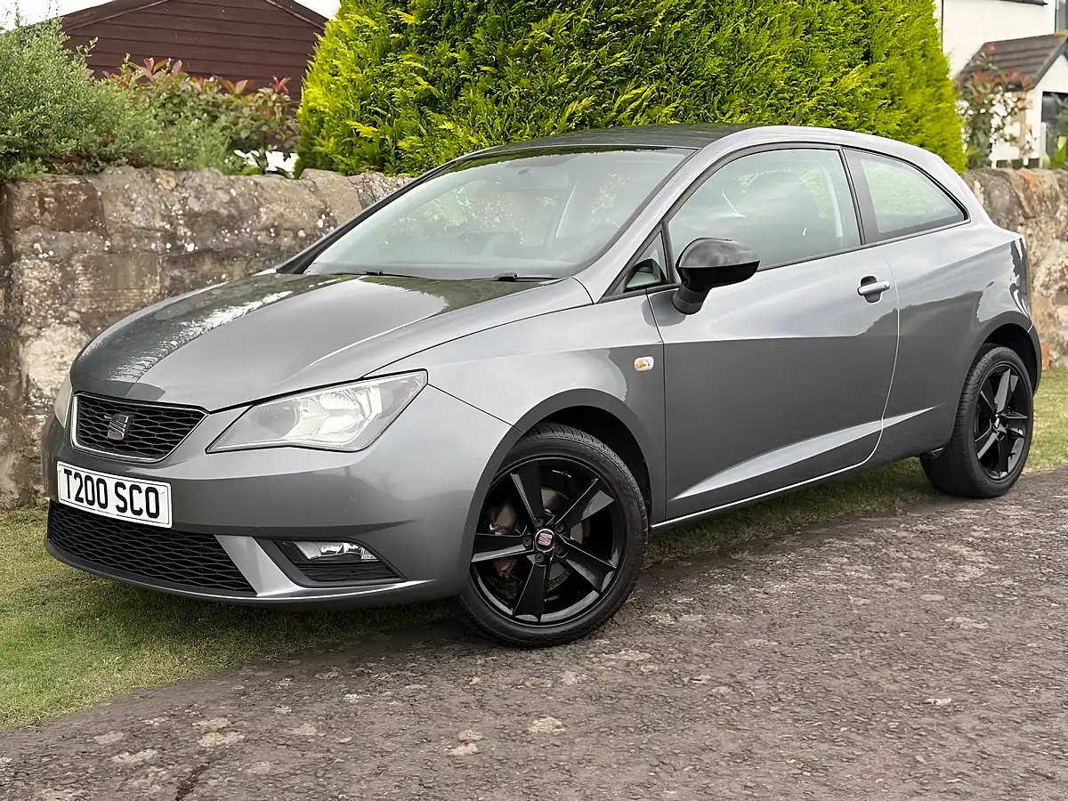 Used 2013 SEAT Ibiza Toca Grey - Front View