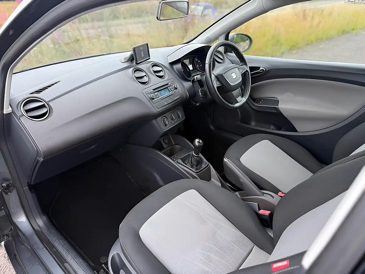 Used 2013 SEAT Ibiza Toca Grey - Interior and Exterior details 12