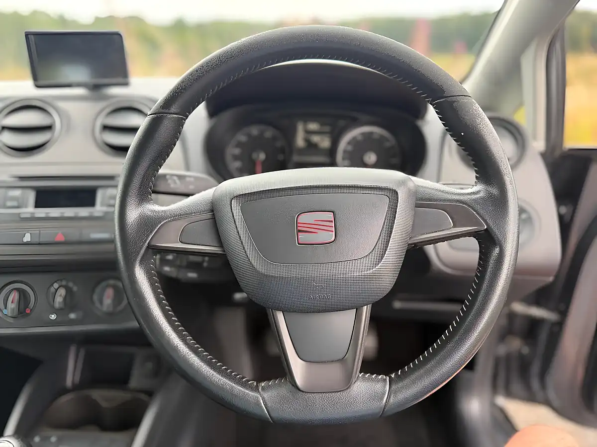 Used 2013 SEAT Ibiza Toca Grey - Interior and Exterior details 13