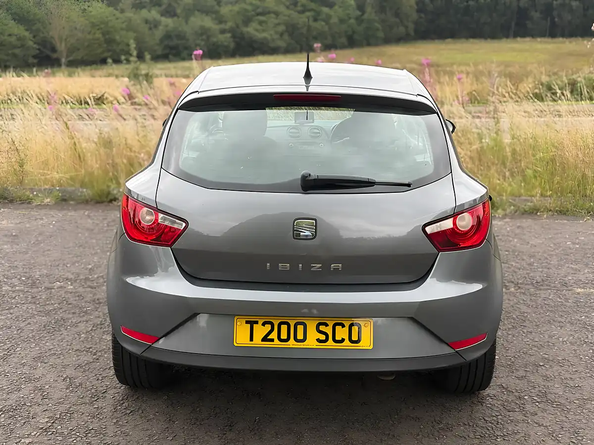 Used 2013 SEAT Ibiza Toca Grey - Interior and Exterior details 6