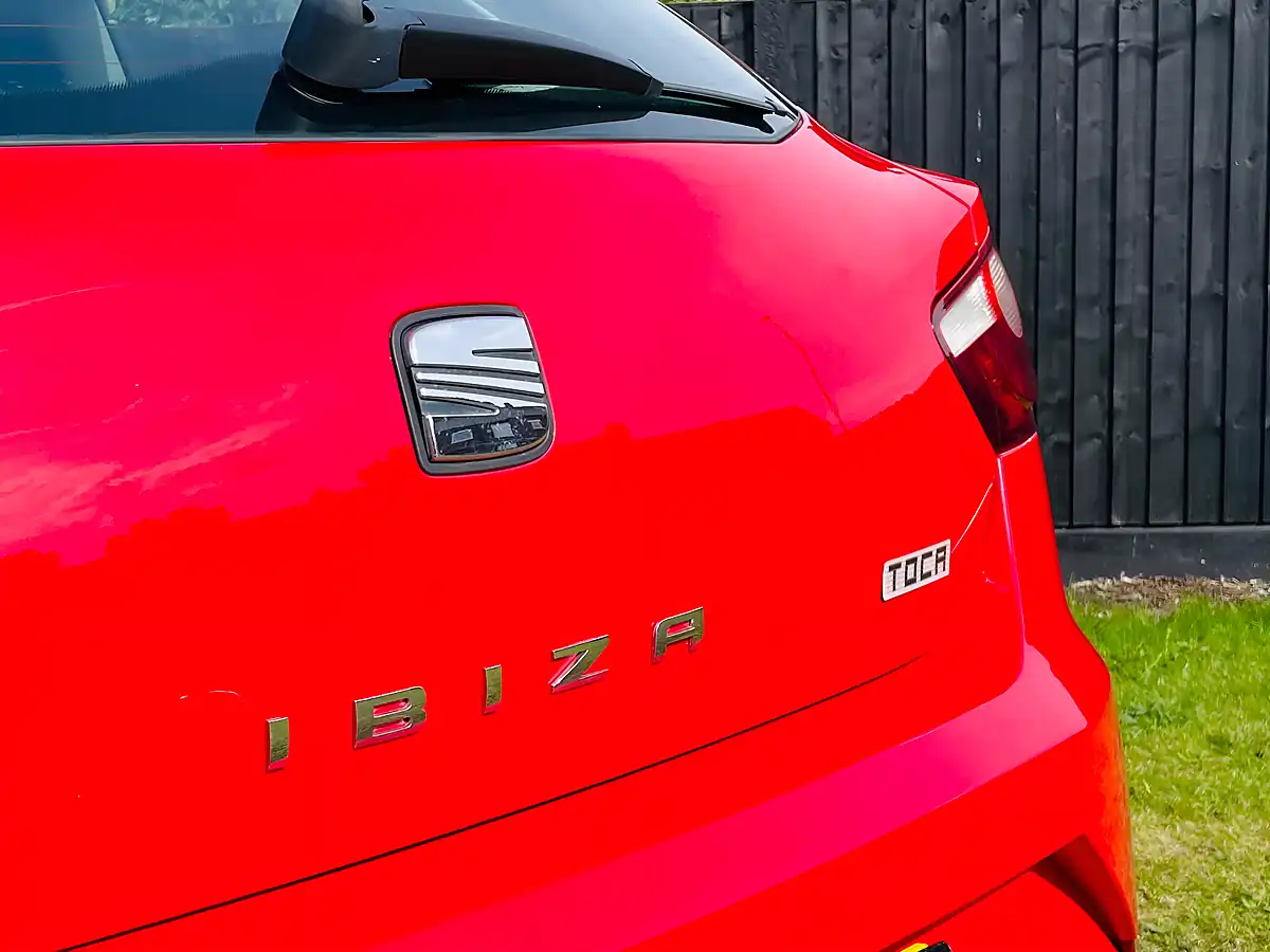 Used 2013 SEAT Ibiza Toca Sport Coupe Emocion Red - Interior and Exterior details 13