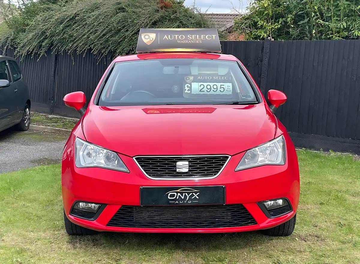 Used 2013 SEAT Ibiza Toca Sport Coupe Emocion Red - Interior and Exterior details 3