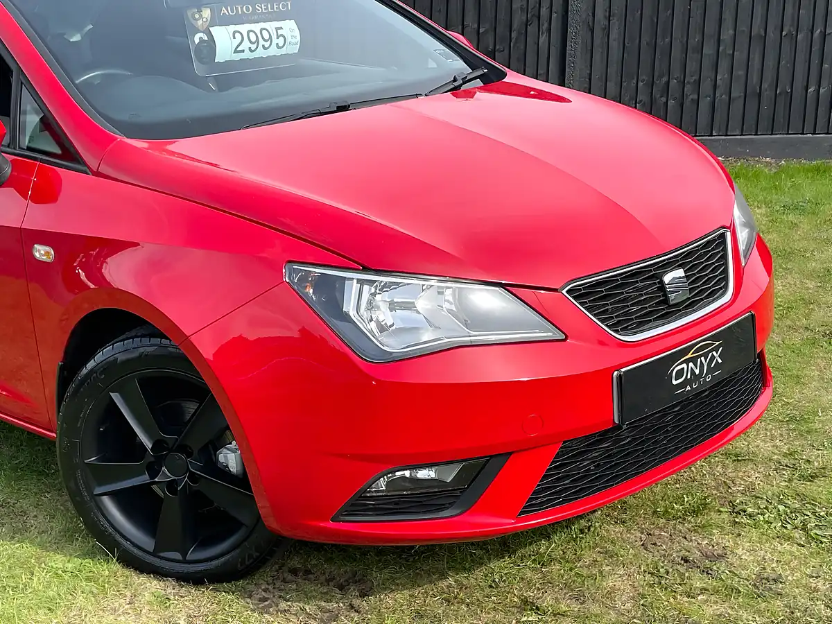 Used 2013 SEAT Ibiza Toca Sport Coupe Emocion Red - Interior and Exterior details 4