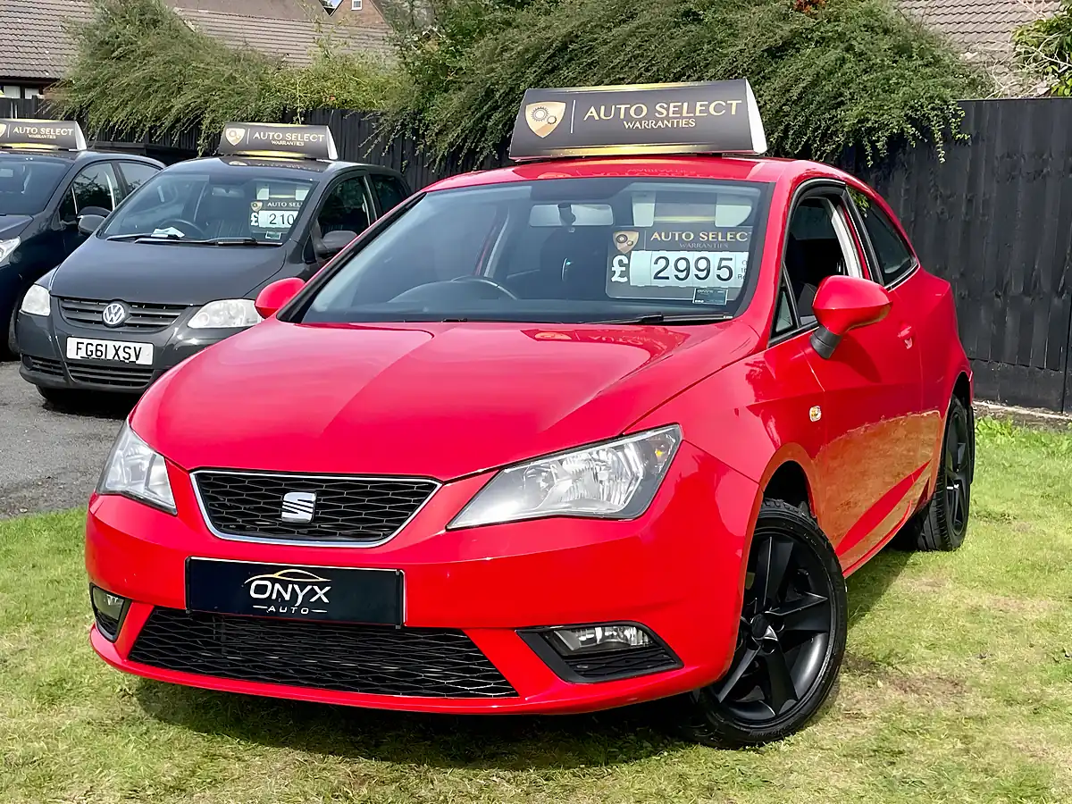 Used 2013 SEAT Ibiza Toca Sport Coupe Emocion Red - Interior and Exterior details 5