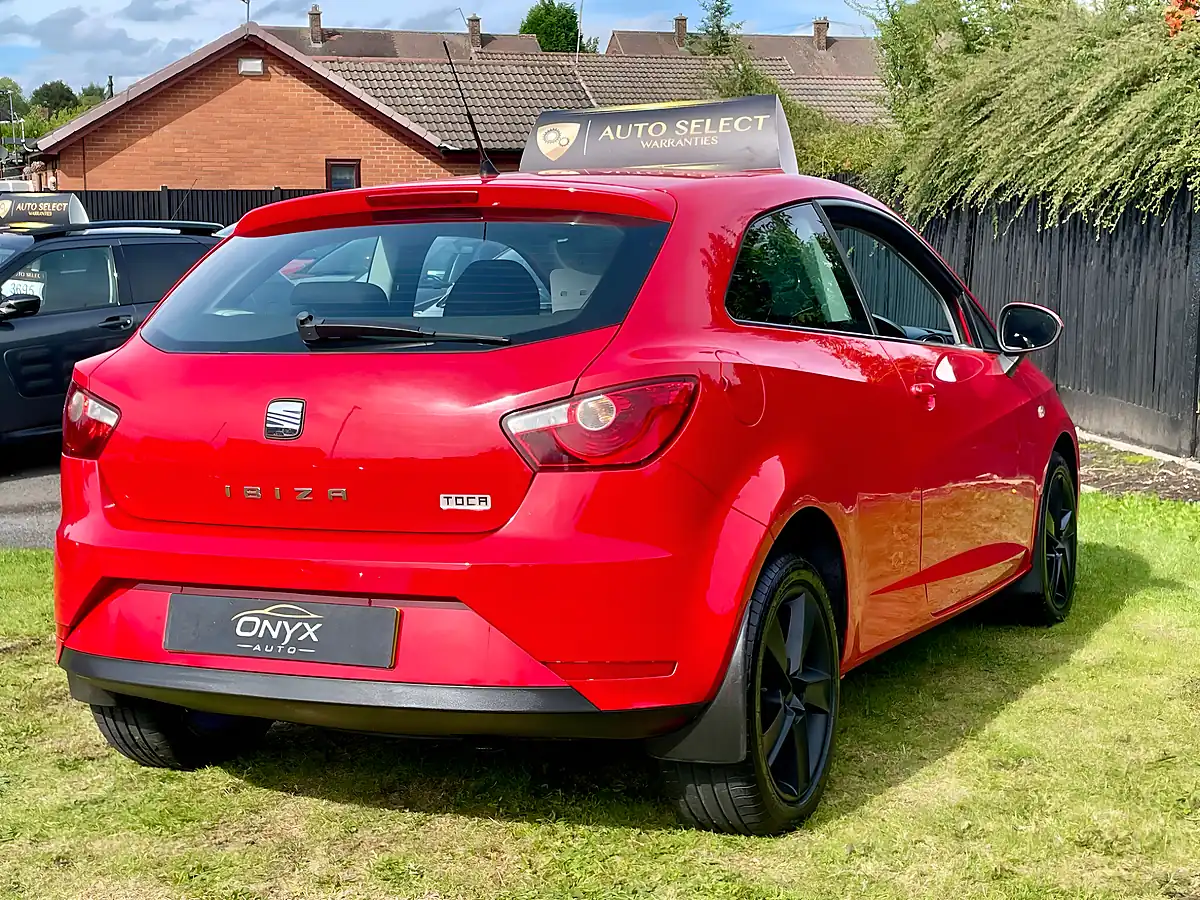 Used 2013 SEAT Ibiza Toca Sport Coupe Emocion Red - Interior and Exterior details 9