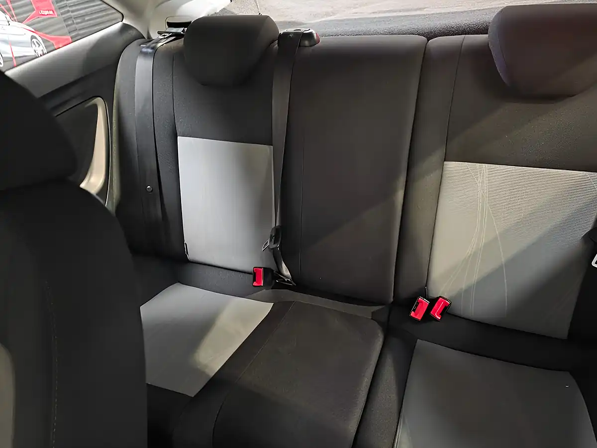 Used 2013 SEAT Ibiza Toca Sport Coupe Green - Interior and Exterior details 20