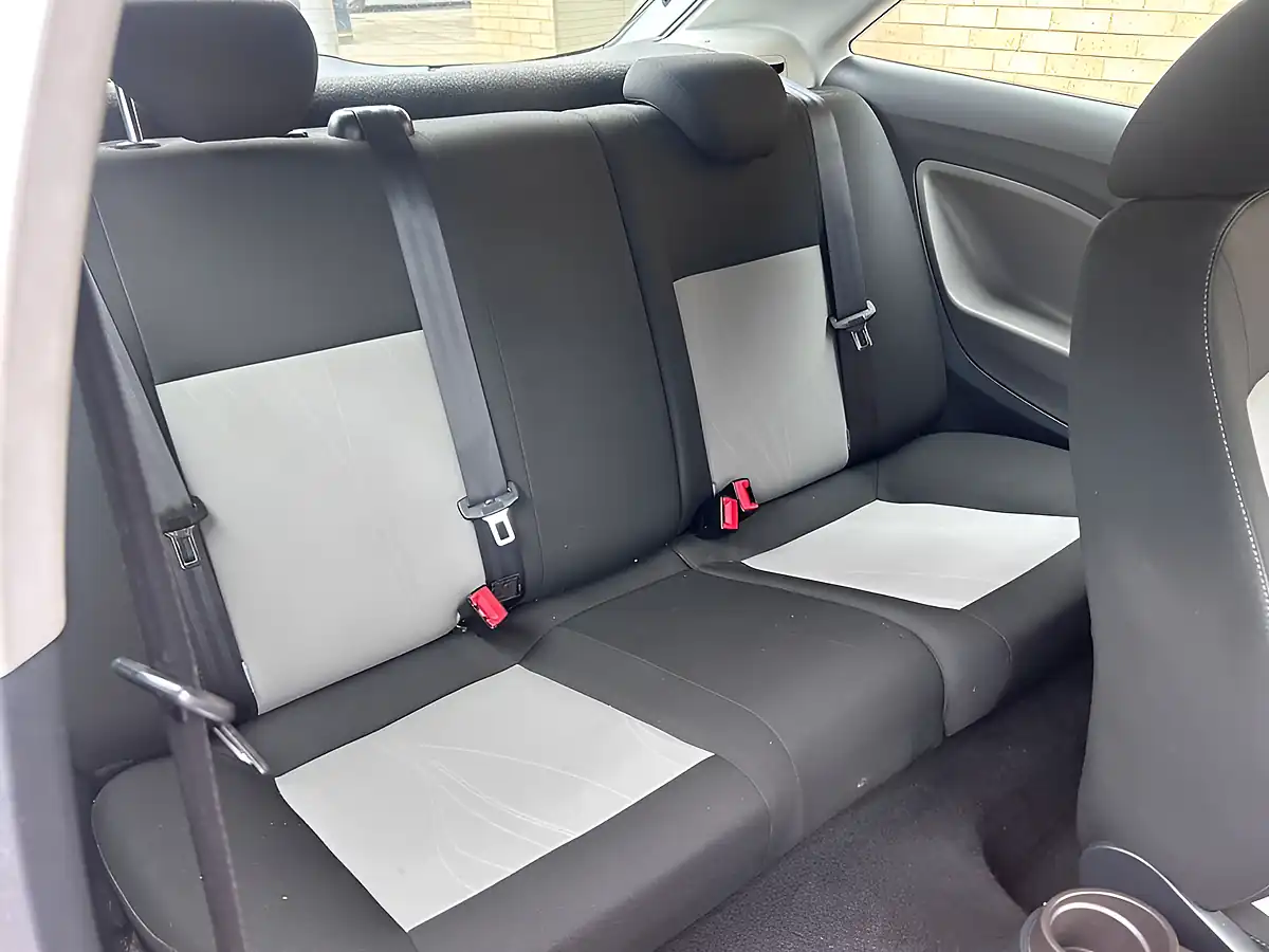 Used 2013 SEAT Ibiza Toca Sport Coupe White - Interior and Exterior details 19