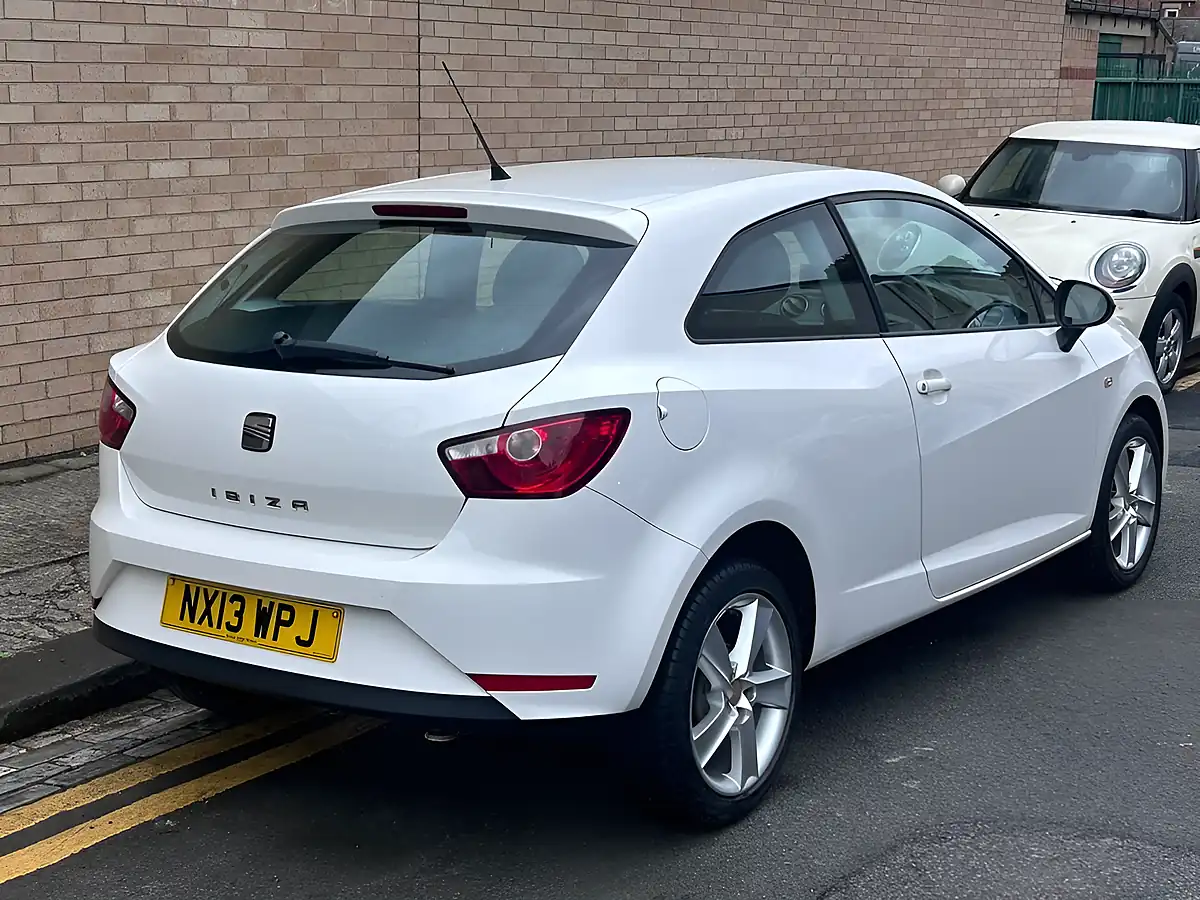 Used 2013 SEAT Ibiza Toca Sport Coupe White - Interior and Exterior details 5