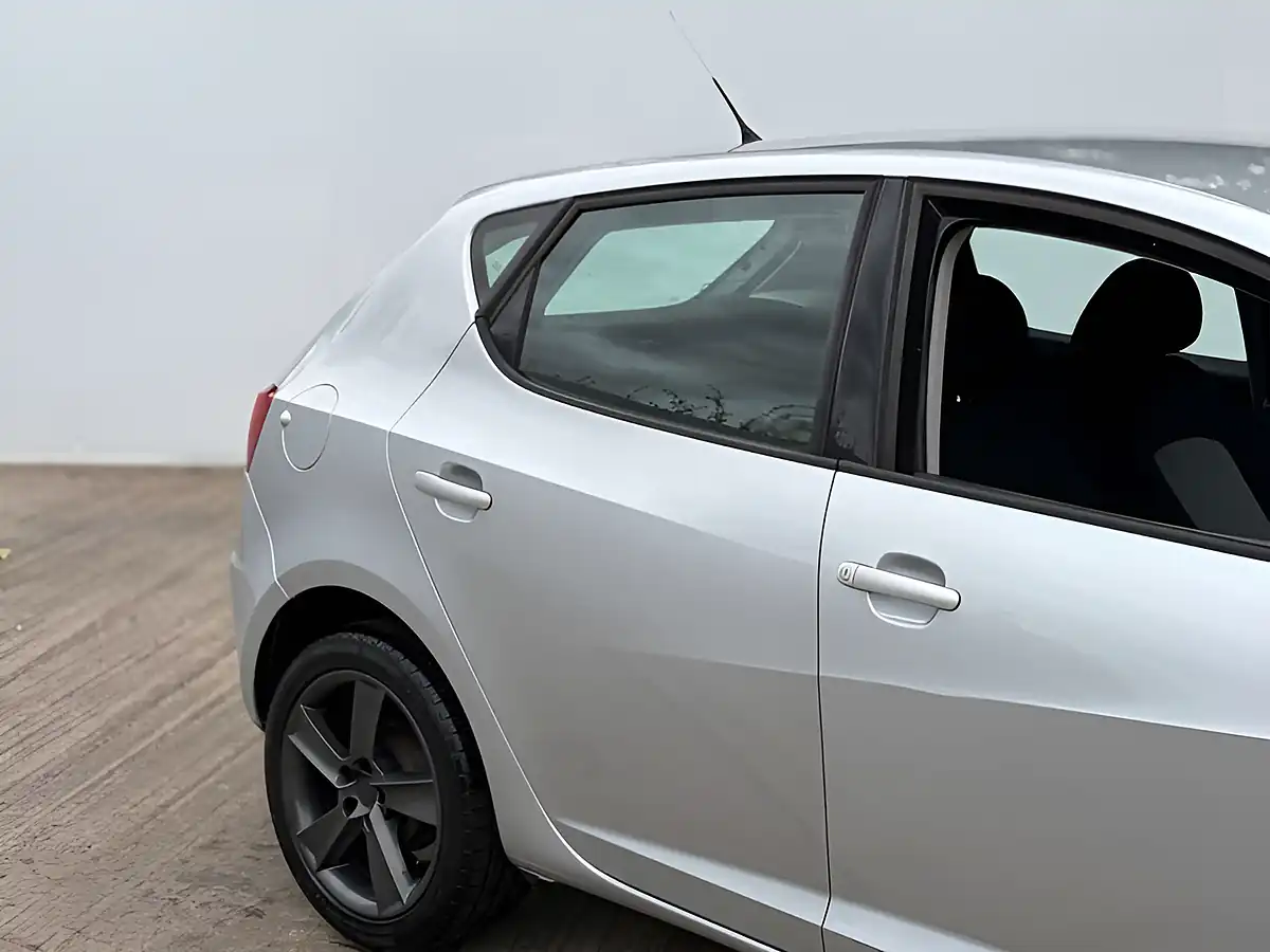 Used 2013 SEAT Ibiza Toca Technic Grey - Interior and Exterior details 5