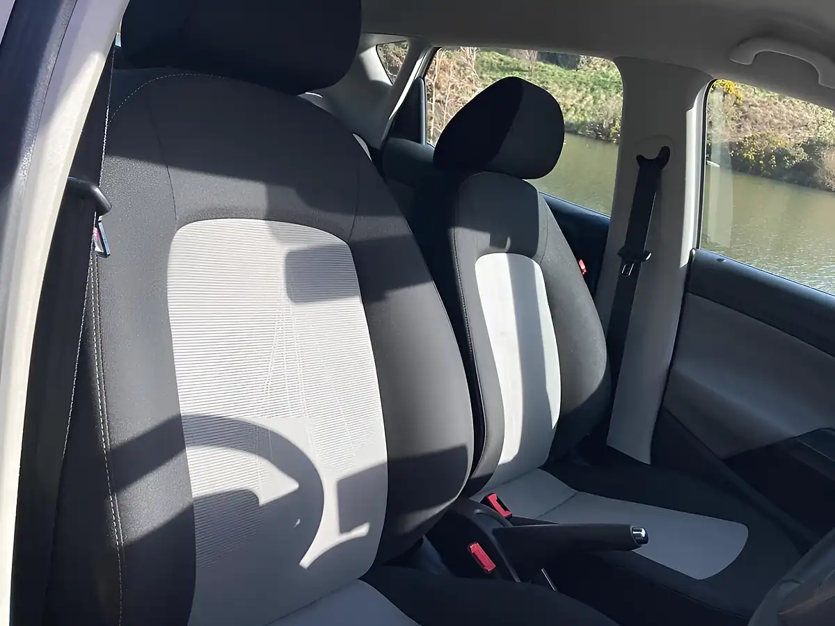 Used 2013 SEAT Ibiza Toca White - Interior and Exterior details 15
