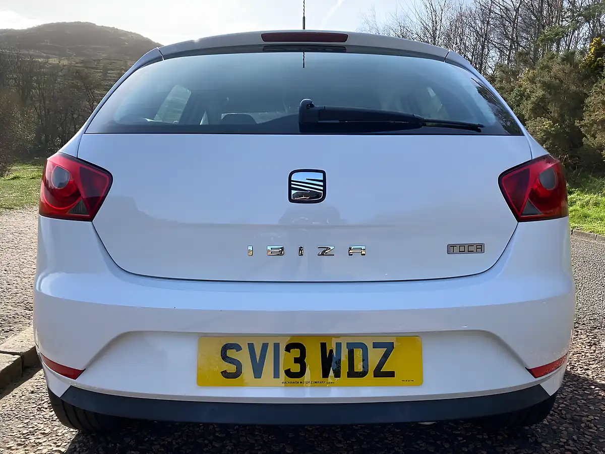 Used 2013 SEAT Ibiza Toca White - Interior and Exterior details 4