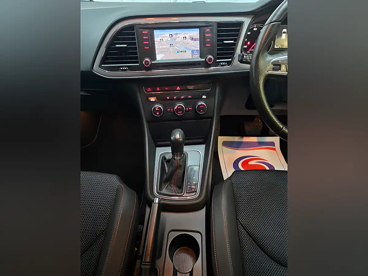 Used 2013 SEAT Leon Fr Technology Pack White - Interior and Exterior details 13